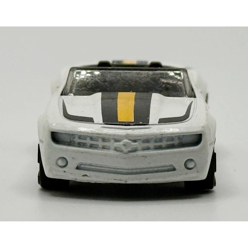Hot Wheels Camaro Convertible Concept HW Workshop 1:64 Diecast Toy Race Car 2007
